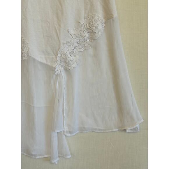 AKEMI + KIN Anthropologie Floral Embellished Women's Sz L White T-Shirt Top NWT - Picture 8 of 16
